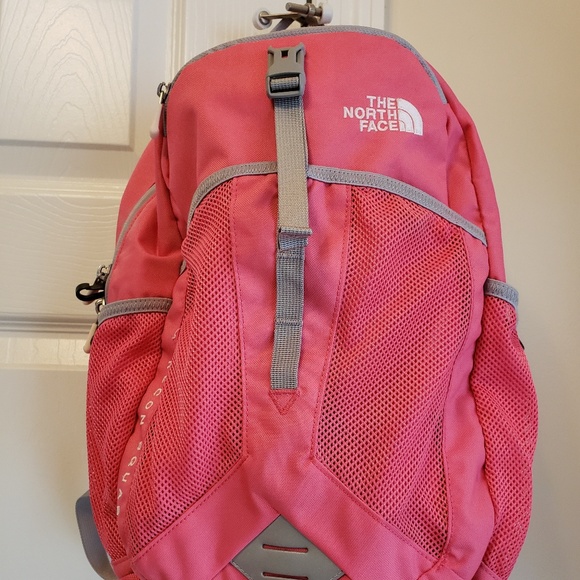 the north face recon squash backpack